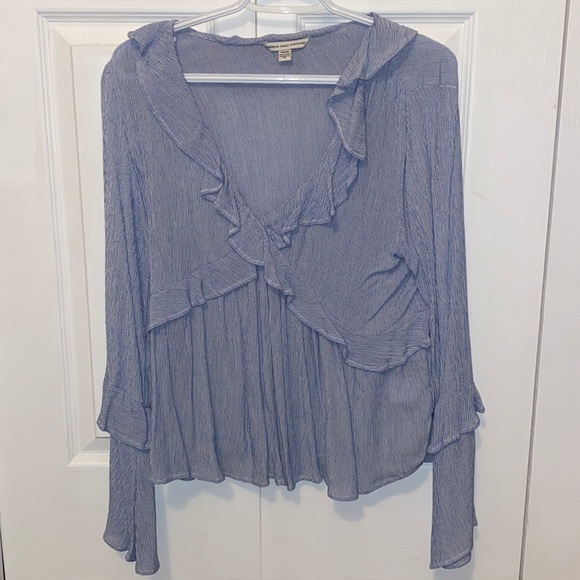 American eagle v-neck flowy blouse - Picture 1 of 4